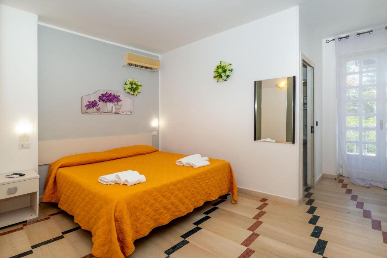 Solaris Paestum Hotel Exterior foto