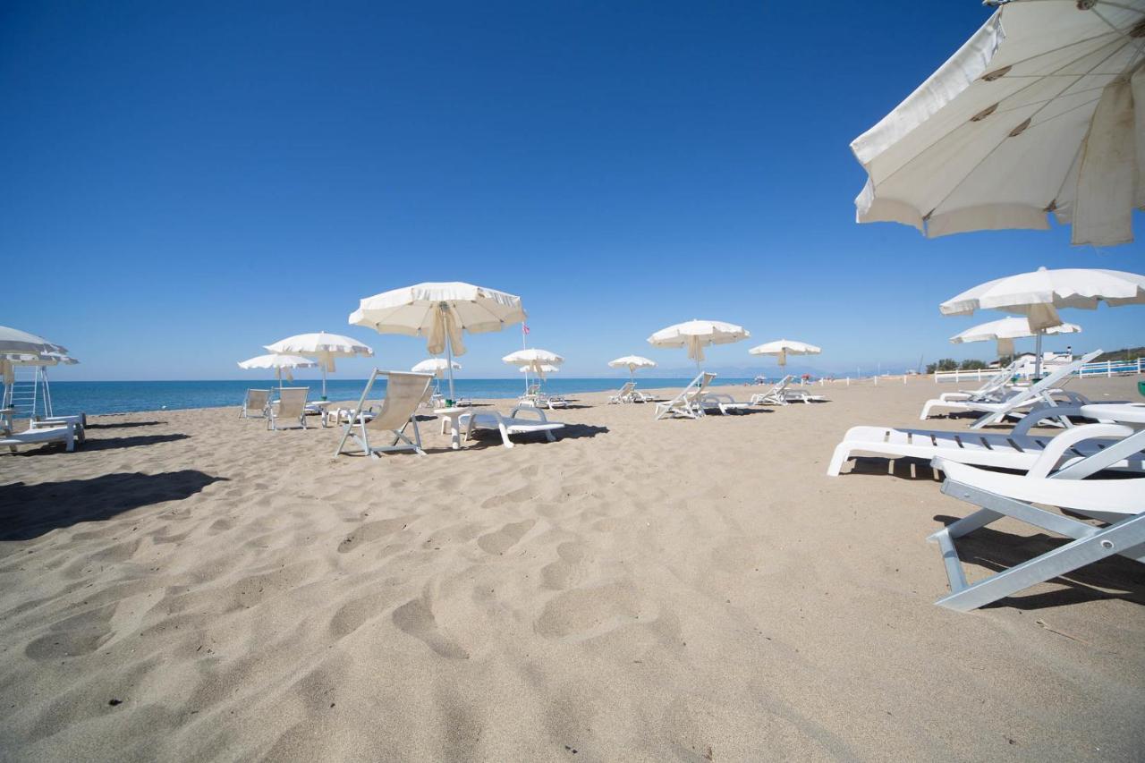 Solaris Paestum Hotel Exterior foto